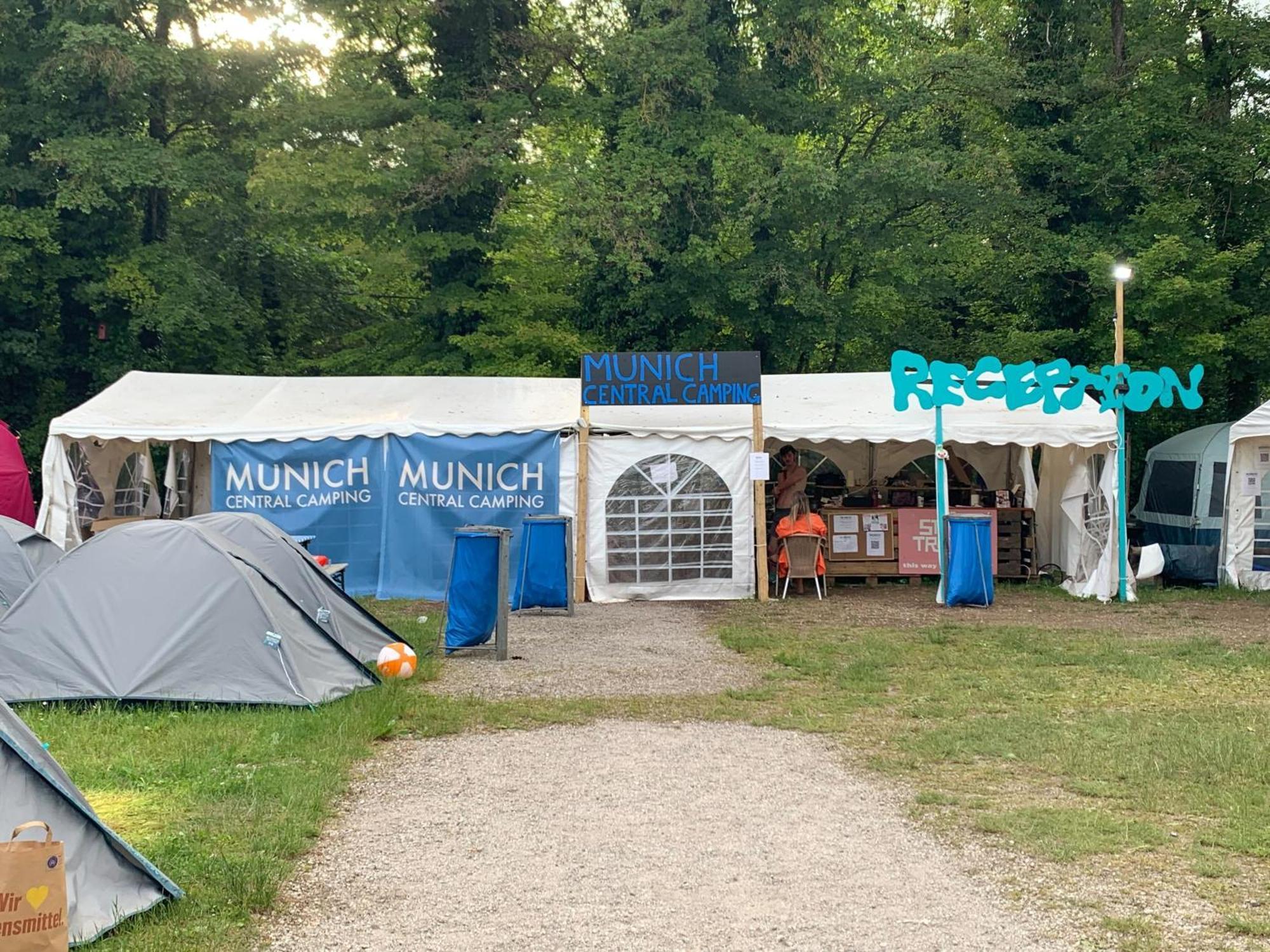 Oktoberfest On A Budget Mnichov Exteriér fotografie